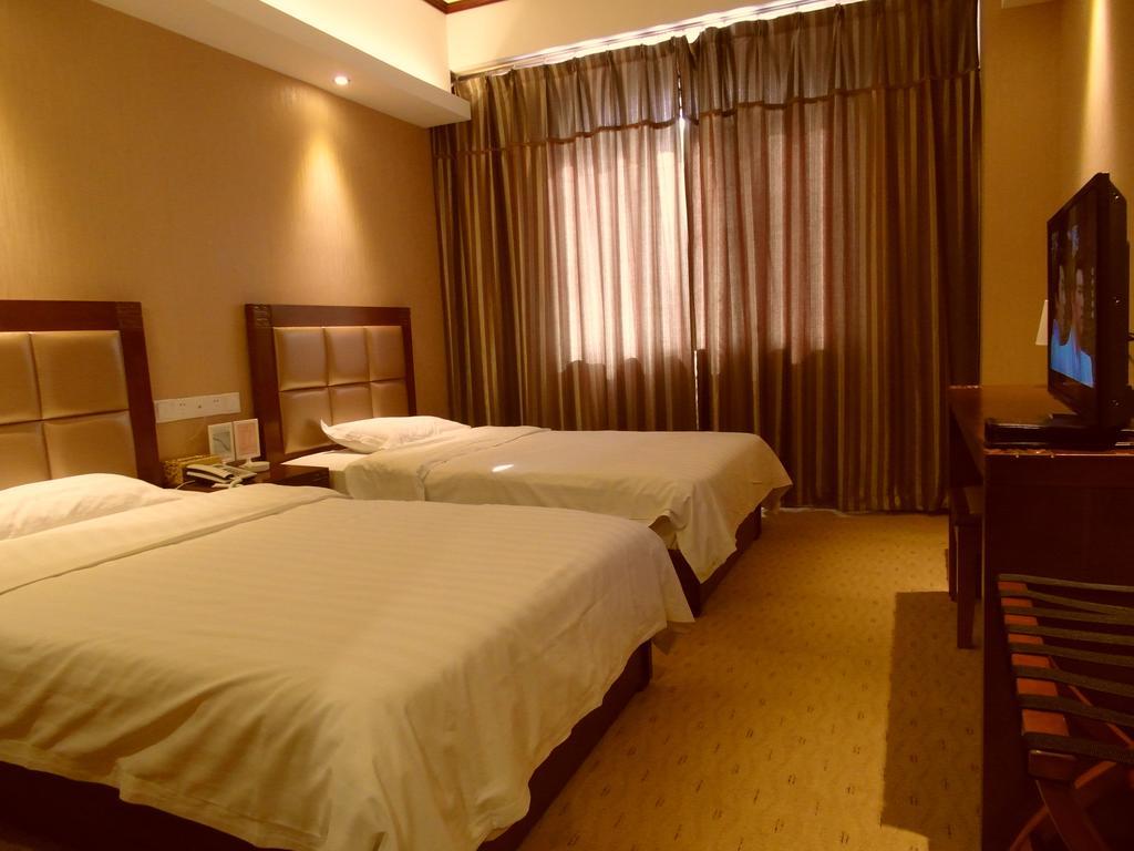 Tianjin Jinma Hotel Номер фото
